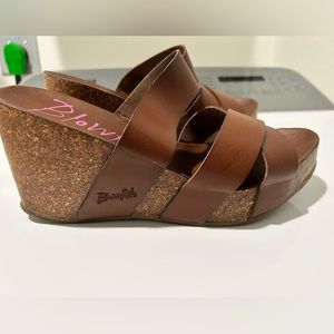 Brown Blowfish sz10 Wedge Sandles